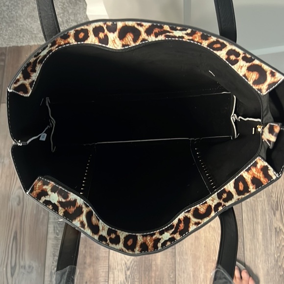 Serape, leopard and fringe tote. - Picture 2 of 3